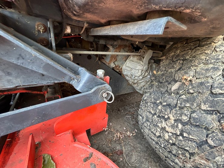 kubota-zd331-image-25