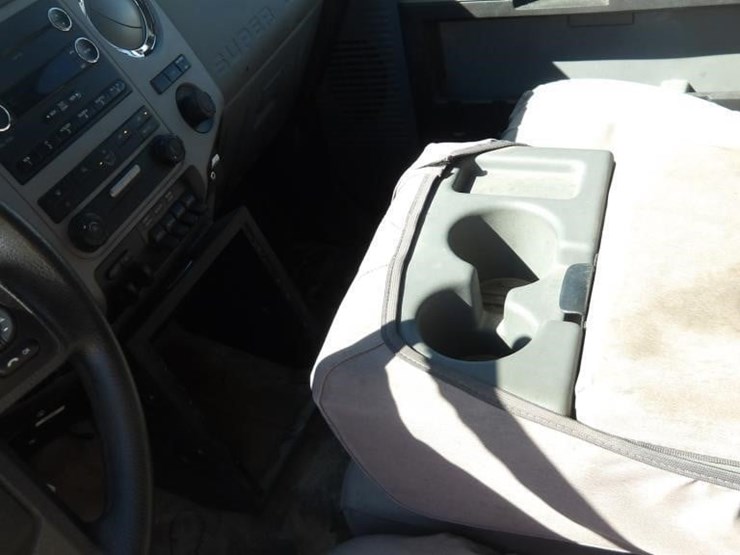 2015-ford-f450-image-26
