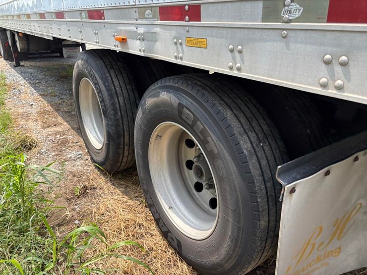 2016-volvo-d13-semi-truck-w/-enclosed-reefer-3000r-image-17