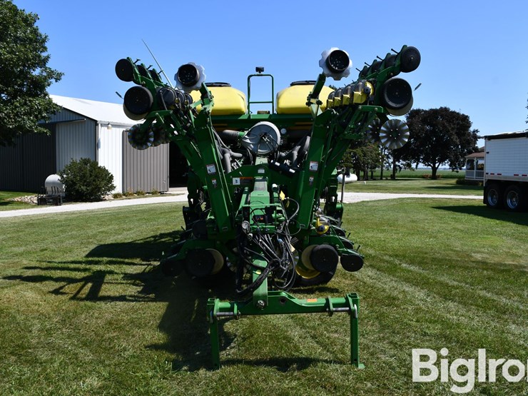 2009-john-deere-1790-ccs-image-2