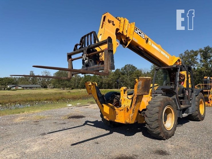2017-jcb-512-56-image-3
