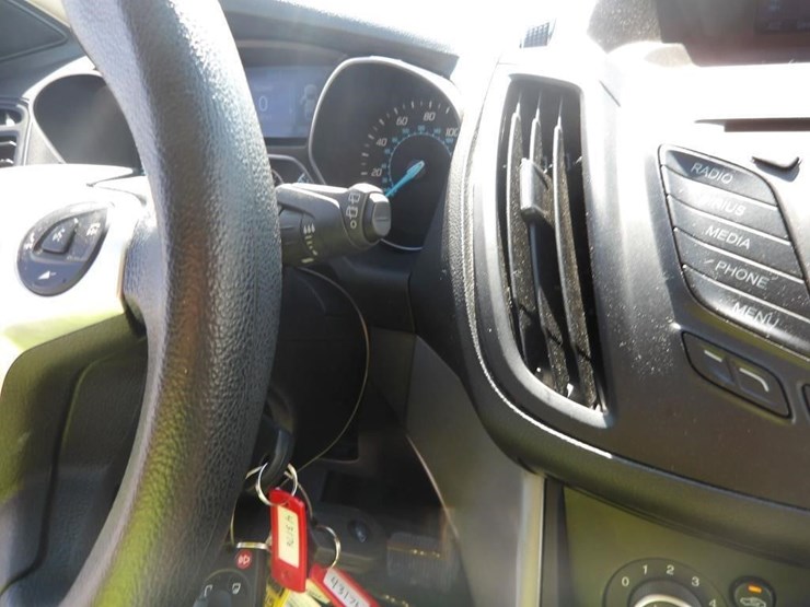 2015-ford-escape-se-image-20