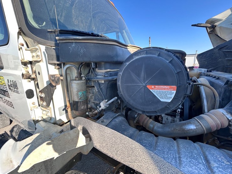 2007-international-durastar-4400-image-34