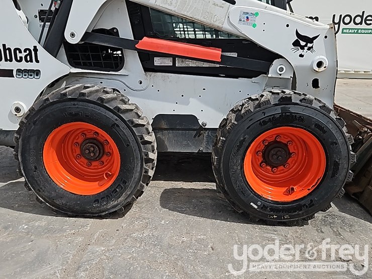 2017-bobcat-s650-image-8