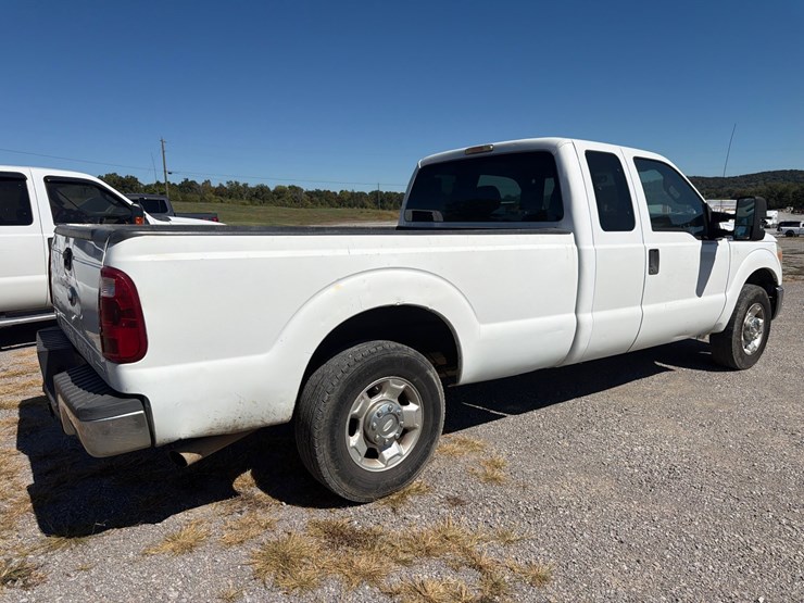 2011-ford-f250-xlt-image-4