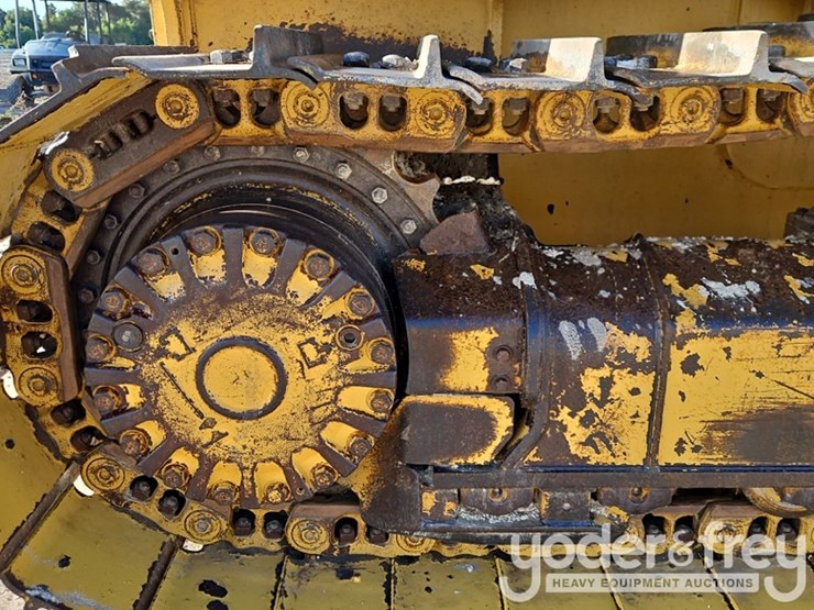 2019-caterpillar-d5k2-lgp-image-11