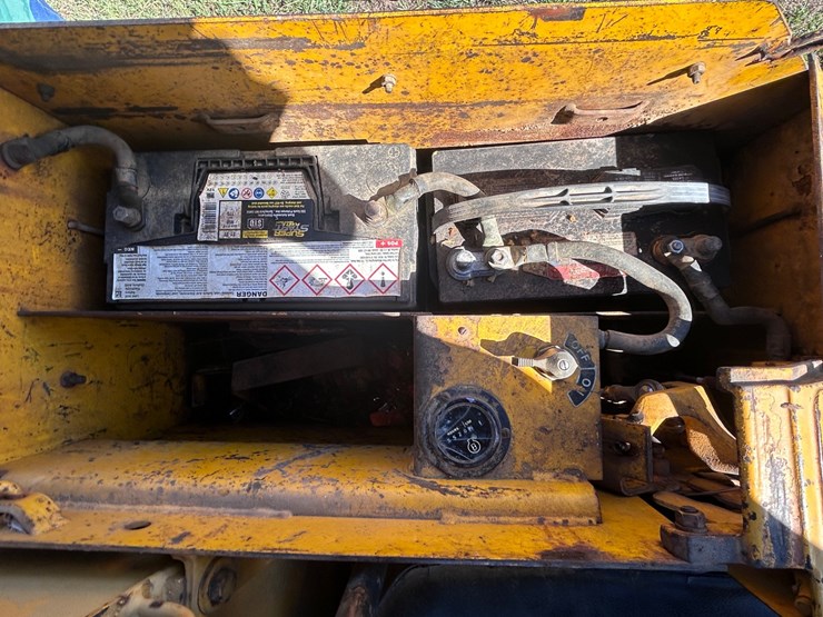 1978-deere-555a-image-38