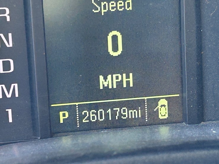2016-chevrolet-3500-image-50