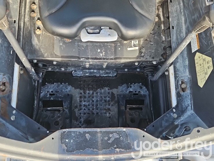 2019-bobcat-t595-image-27