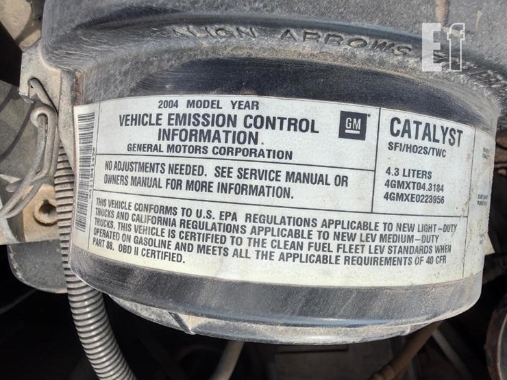 2004-gmc-savana-g1500-image-22