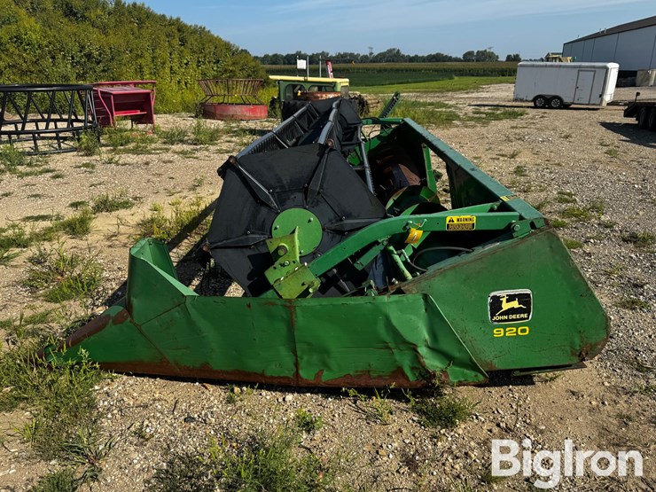 1990-john-deere-920-image-8