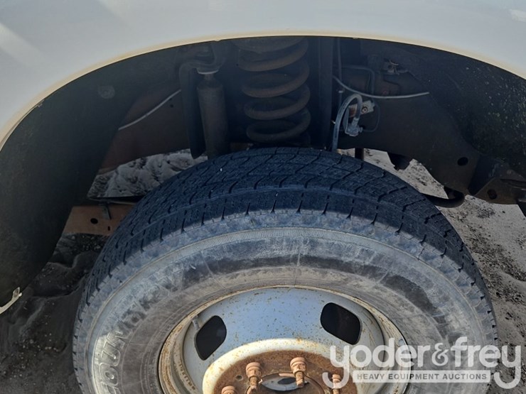 2014-ford-f350-xl-image-13