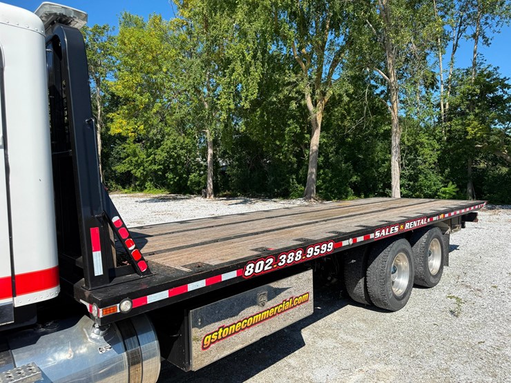 2018-freightliner-122sd-image-7