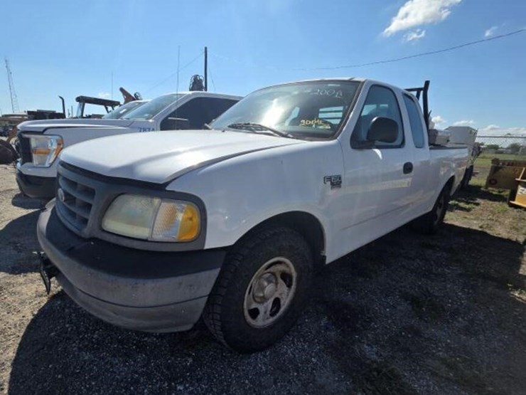 2004-ford-f150-image-1