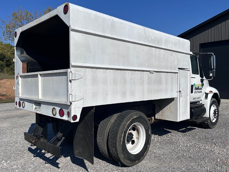 2002-international-durastar-4400-image-7