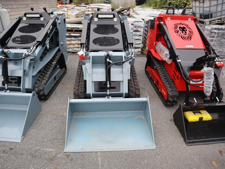 ssl-1200-mini-skidsteer-image-3