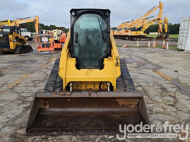 2021-caterpillar-289d3-image-13