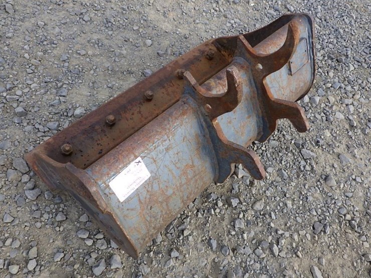 deere-17g-image-3