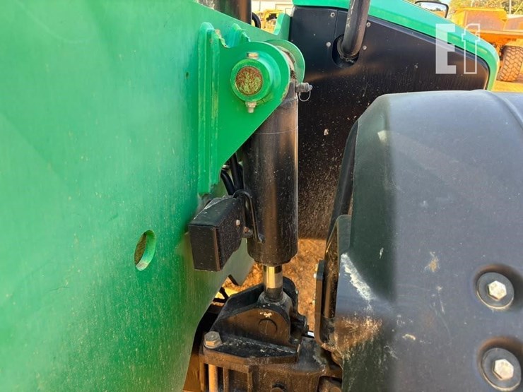 2018-jcb-512-56-image-28