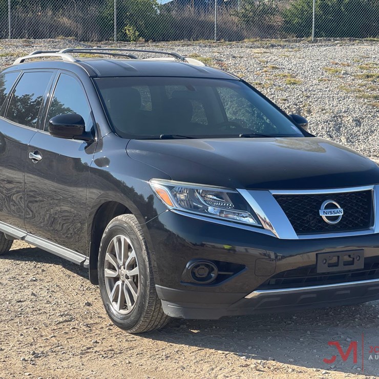 2015 NISSAN PATHFINDER