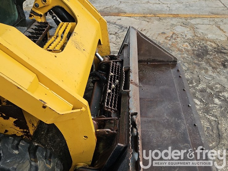 2021-caterpillar-289d3-image-12