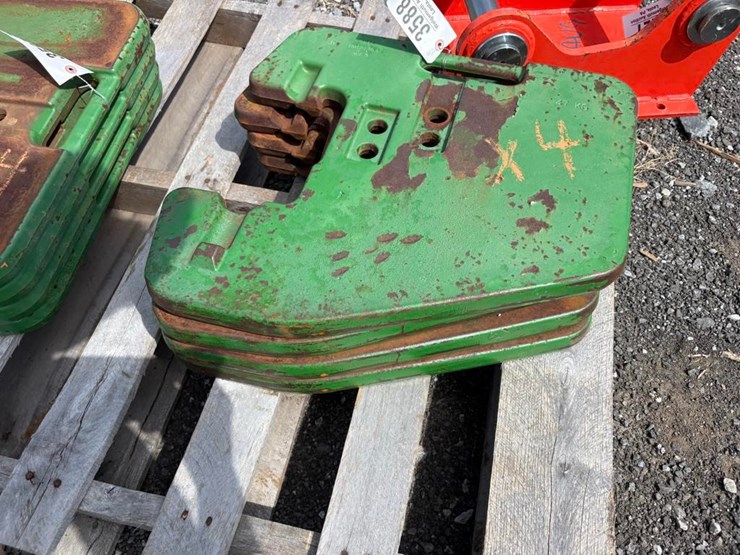 john-deere-suitcase-weights-image-2