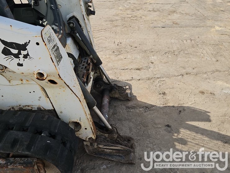 2018-bobcat-t590-image-8
