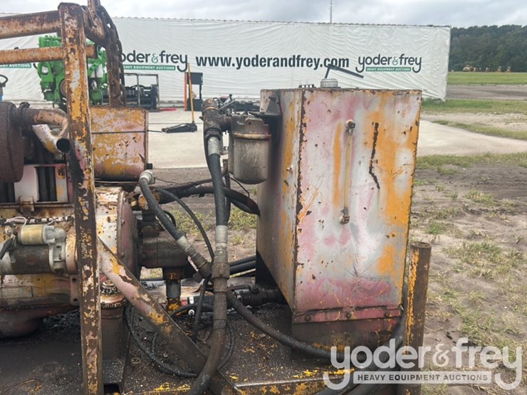6"-hydraulic-power-unit-with-4-cyl-deutz-engine-image-7