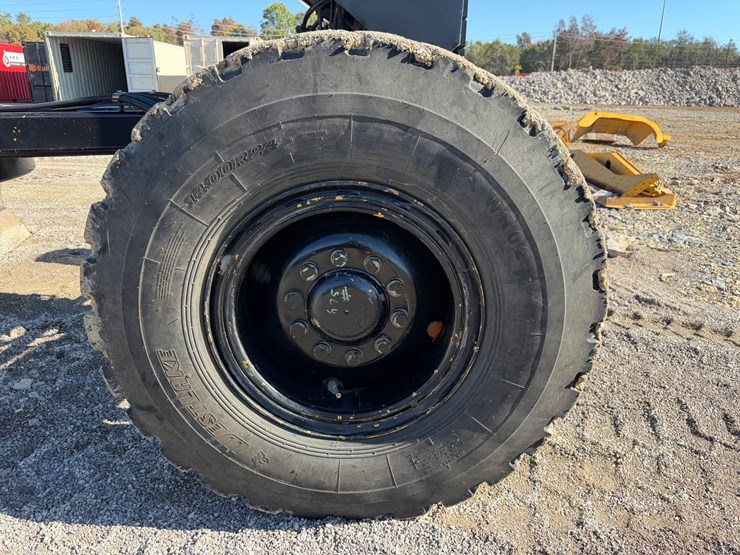 2008-caterpillar-12m-image-21