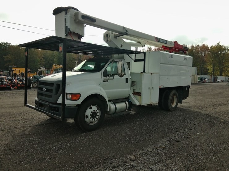 2015-ford-f750-image-1