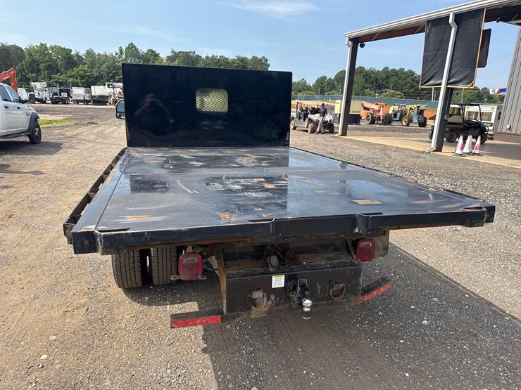 2020-ford-f350-xl-image-4