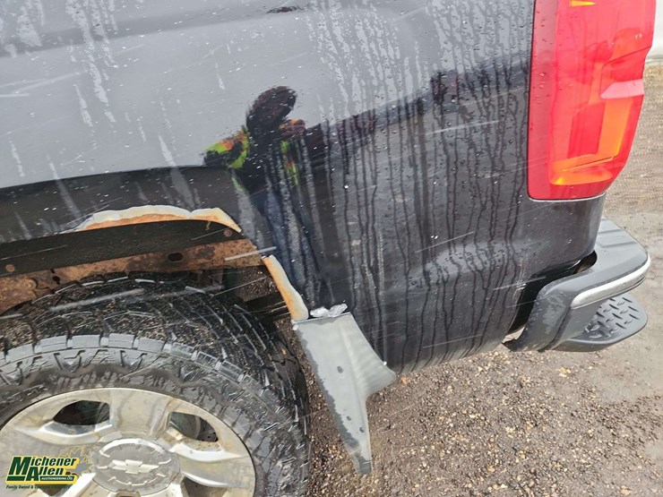 2018-chevrolet-silverado-1500-image-39