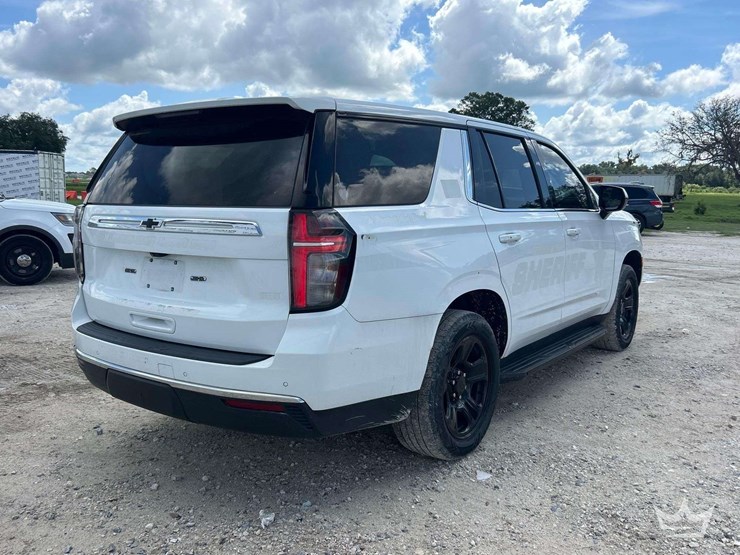 2022-chevrolet-tahoe-image-3