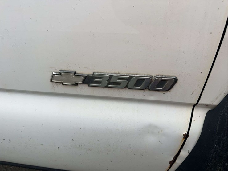 2006-chevrolet-silverado-3500-image-13