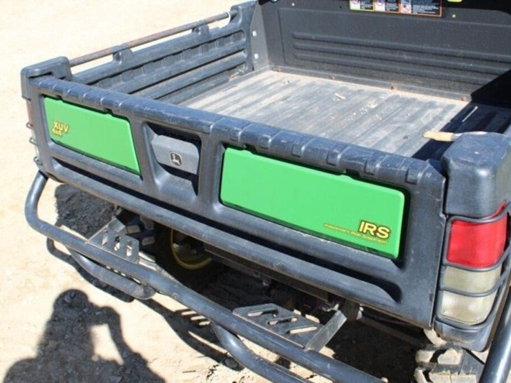 john-deere-gator-image-10