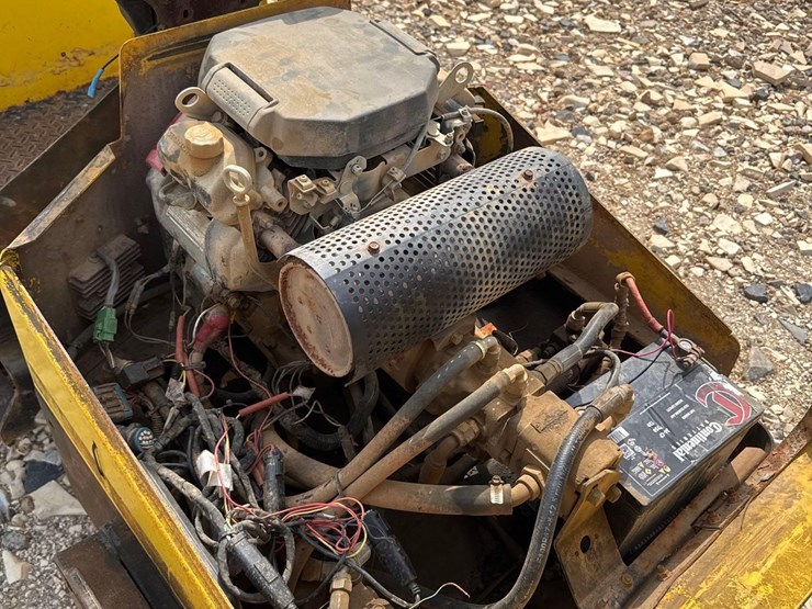 2003-wacker-neuson-rd11a-image-18