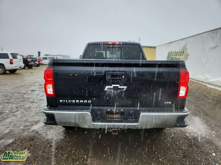 2018-chevrolet-silverado-1500-image-24
