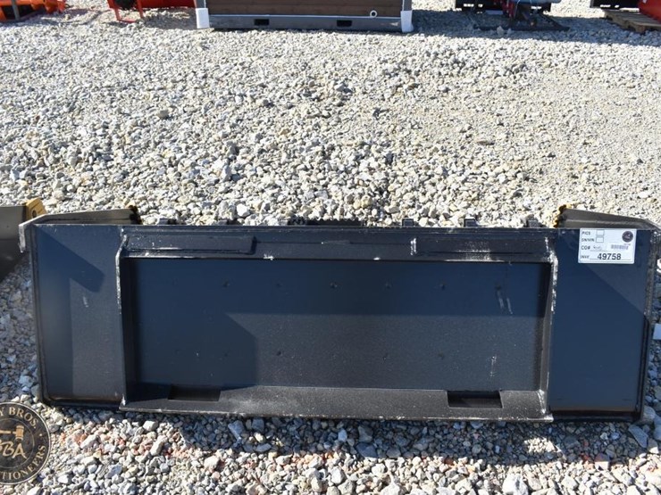 lyals-bucket-attachment-49758-image-2