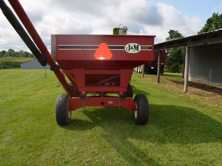j&m-wagon-with-brush-unloading-auger-image-11