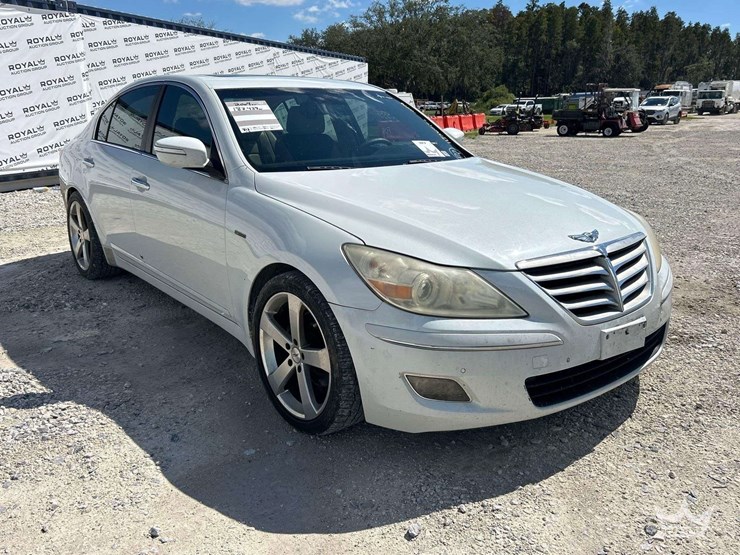 2009-hyundai-genesis-sedan-image-2