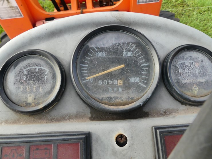 2006-kubota-r520-image-13