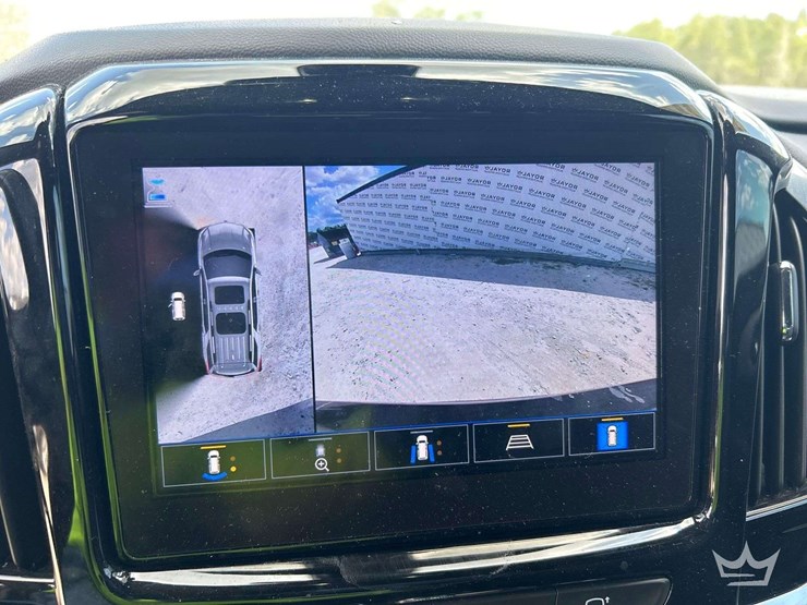 2022-chevrolet-traverse-image-19