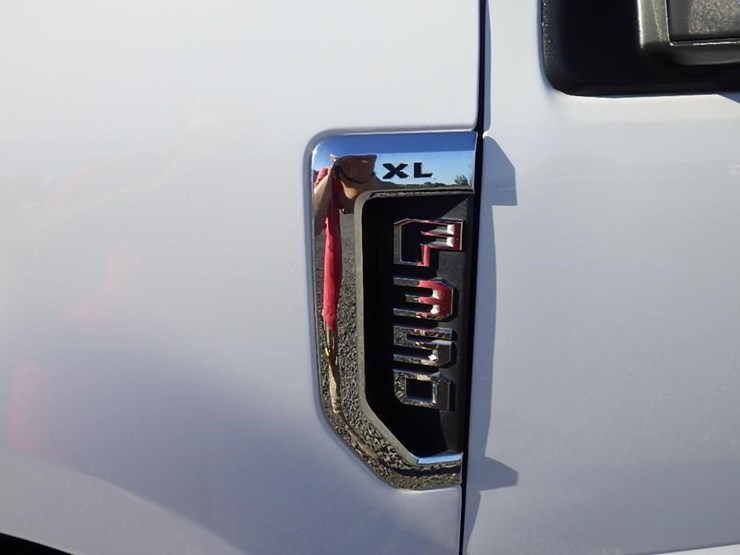 2020-ford-f350-image-13