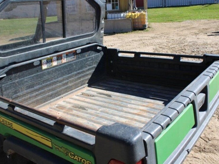 john-deere-gator-image-11