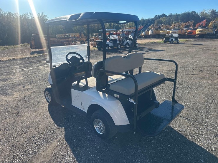 e-z-go-elite-4-passenger-golf-cart-image-5