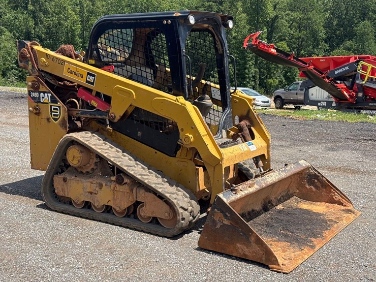 2019-caterpillar-249d-image-7