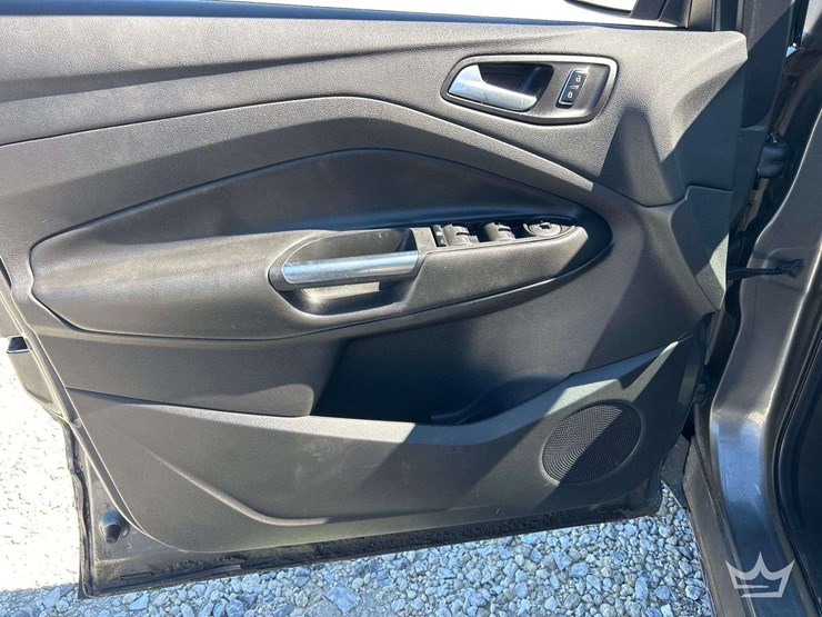2014-ford-escape-image-11