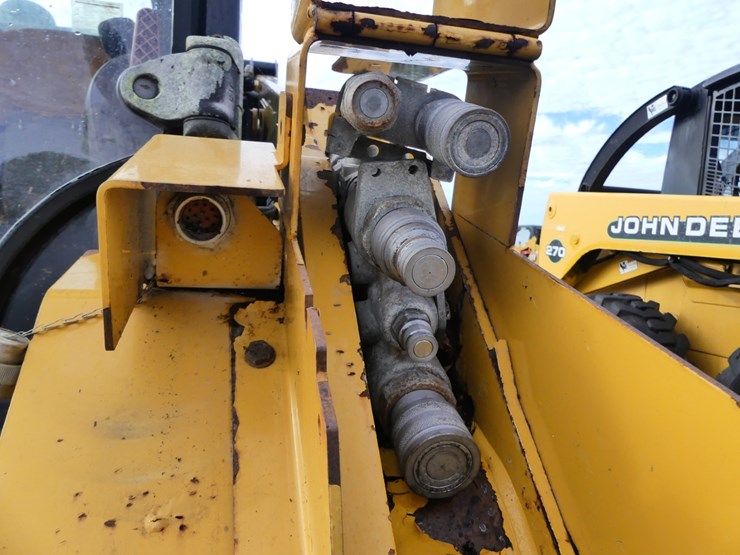 caterpillar-299d2-image-11