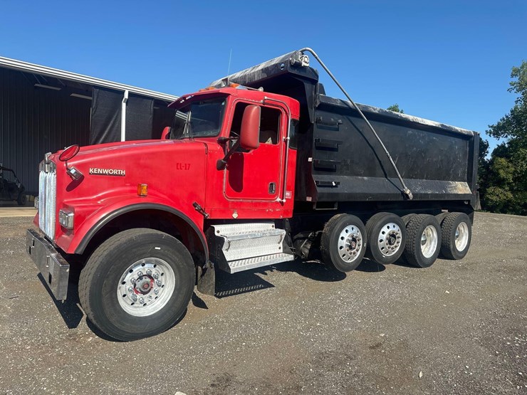 2004-kenworth-w900-image-1