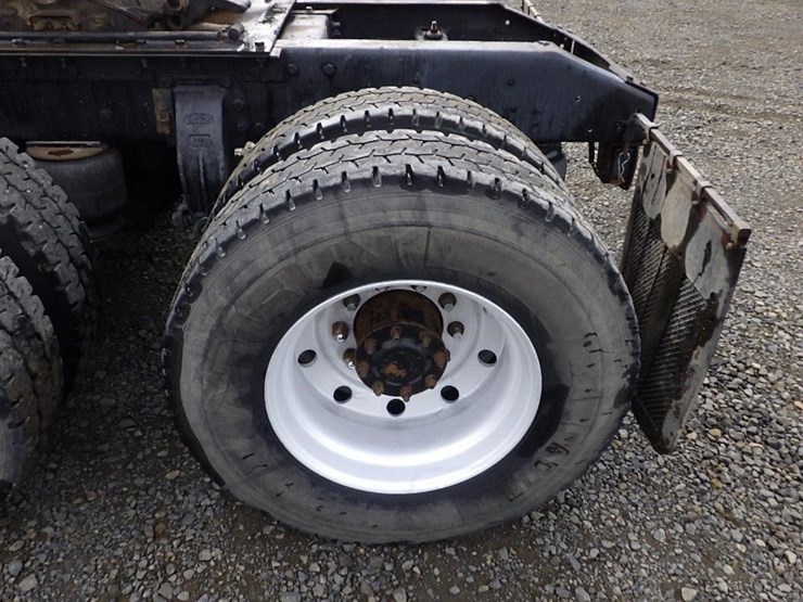 1990-peterbilt-379-image-20